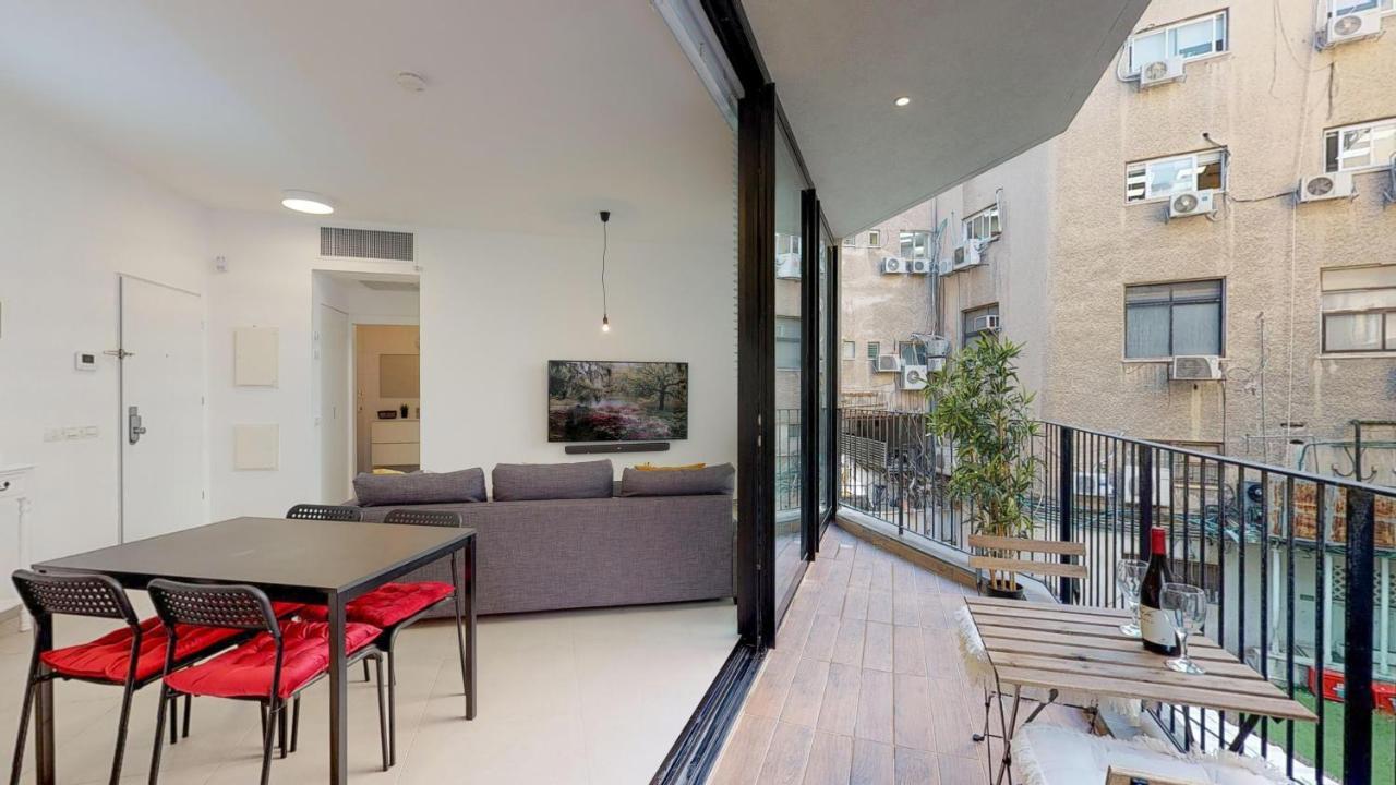 Comfortable Apartment With Balcony By Holyguest Tel Aviv Dış mekan fotoğraf